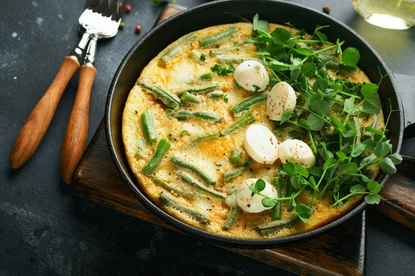 Quali sono i segreti per una riuscita frittata alle erbe?